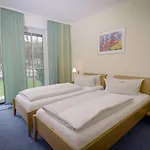 Arcus Muenchen Messe 4*