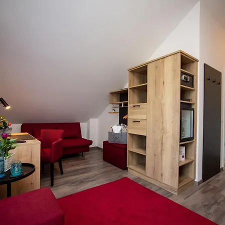 Arcus Muenchen Messe 호텔 펠트키르헨