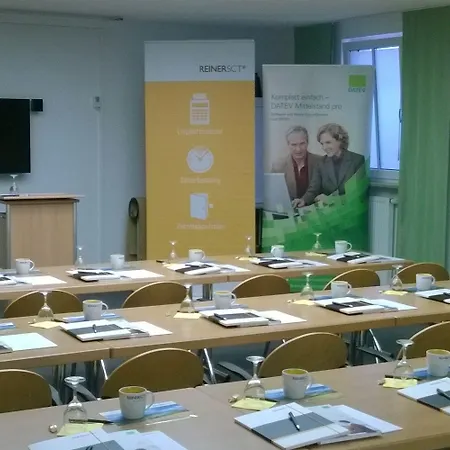 Arcus Muenchen Messe 4* 펠트키르헨