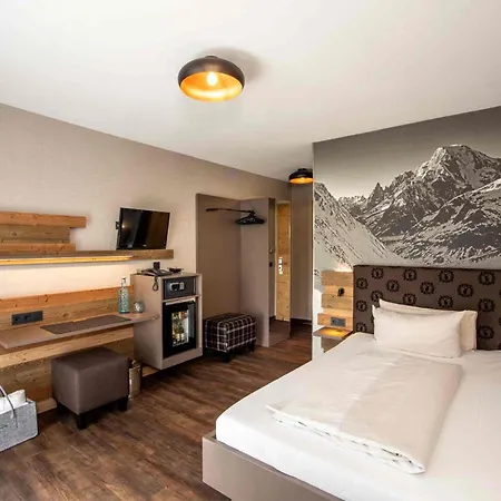 Arcus Muenchen Messe Φελντκίρχεν