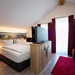 Szálloda Arcus Muenchen Messe 4*