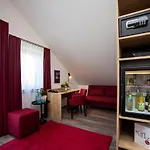 Arcus Muenchen Messe Szálloda 4*