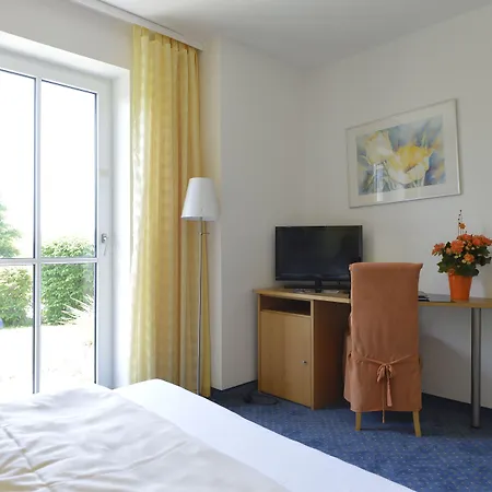 Arcus Muenchen Messe 4*